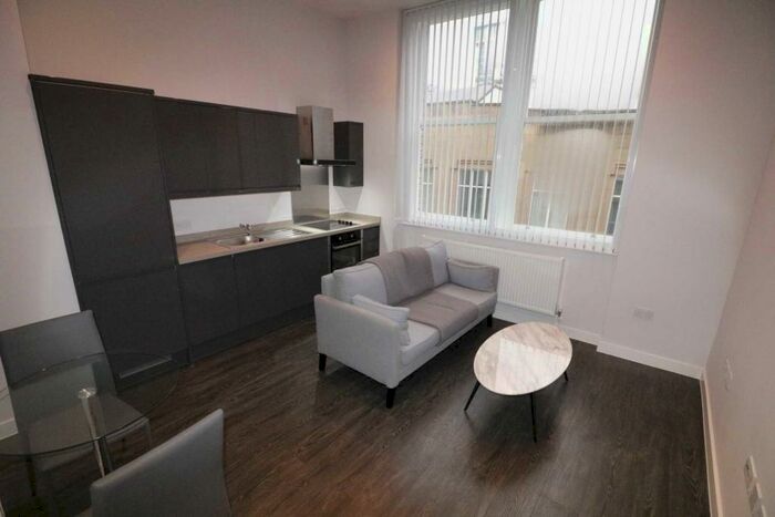 2 Bedroom Flat To Rent In Orleans House, Liverpool, L3