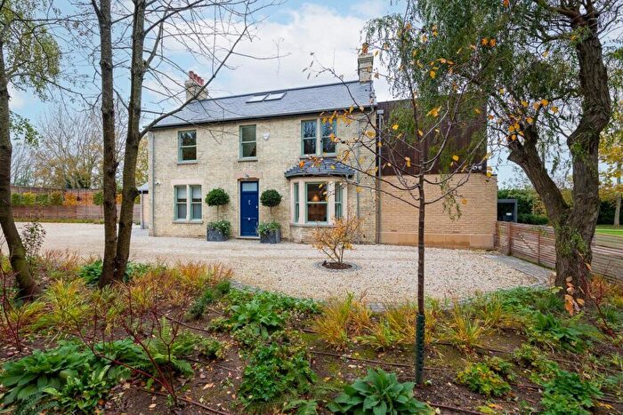 4 Bedroom Detached House For Sale In Newmarket Road, Teversham, Cambridge, Cambridgeshire, CB1