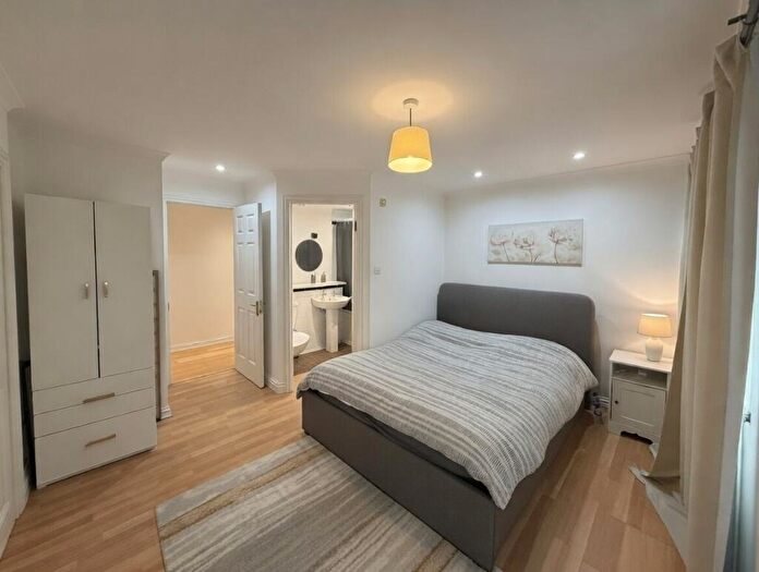 1 Bedroom Flat To Rent In Rickard Close, London, NW4