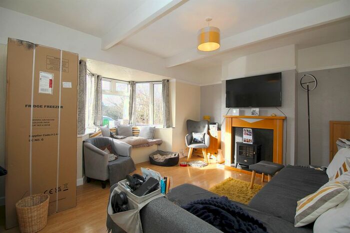 3 Bedroom Semi-Detached House To Rent In Ling Road, Loughborough, LE11