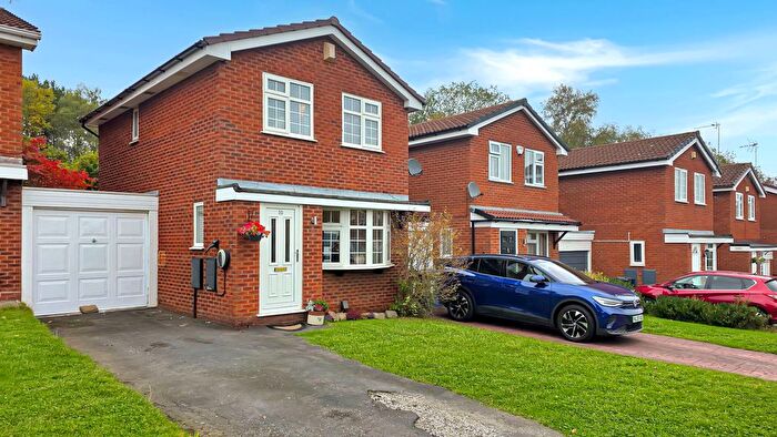 3 Bedroom Detached House For Sale In Fulbrook Way, Tyldesley, M29