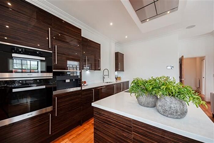 3 Bedroom Flat To Rent In Palace Wharf, London, W6