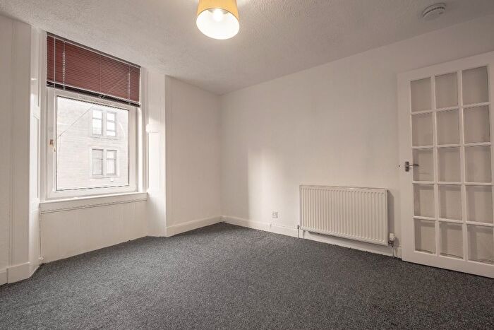 1 Bedroom Flat To Rent In Rosefield Street, West End, Dundee, DD1