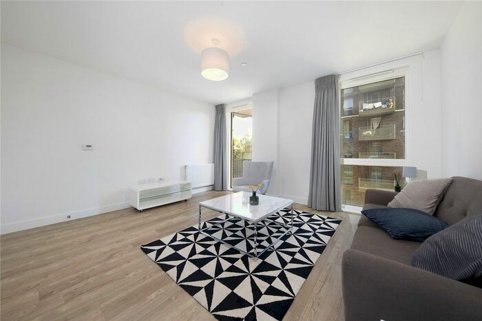 1 Bedroom Flat To Rent In Chesterton House, Harrow On The Hill, HA1