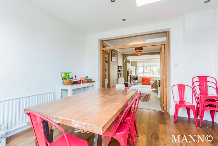 5 Bedroom Property To Rent In Pitfold Road, London, SE12