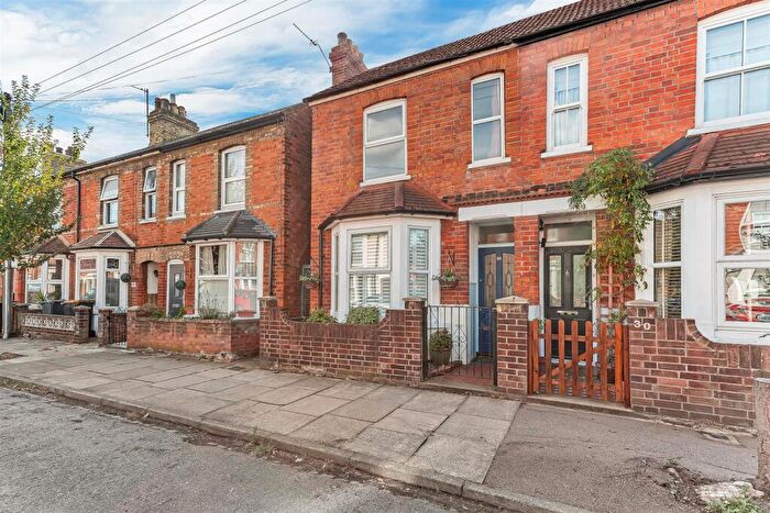 3 Bedroom Semi Detached House For Sale In Dudley Street, Bedford, MK40