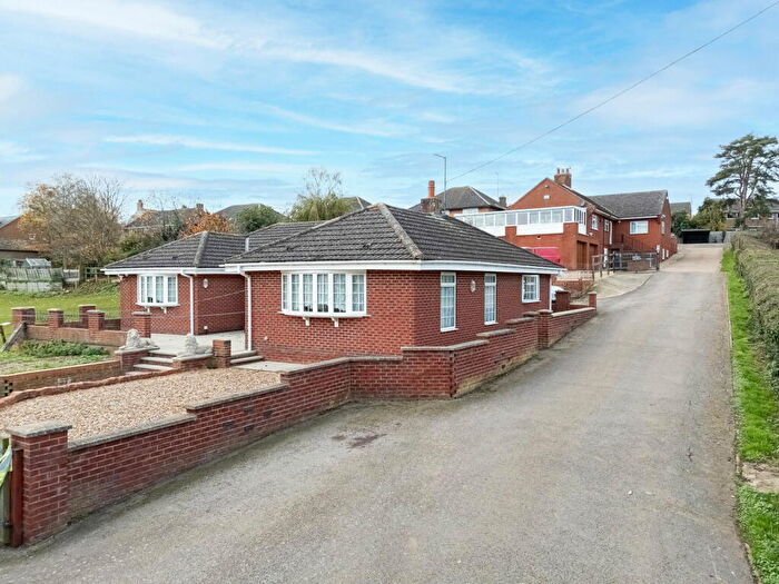 3 Bedroom Detached Bungalow For Sale In Kettering Road, Broughton, NN14