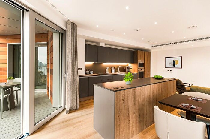 3 Bedroom Apartment To Rent In Nine Elms Lane, London, SW11