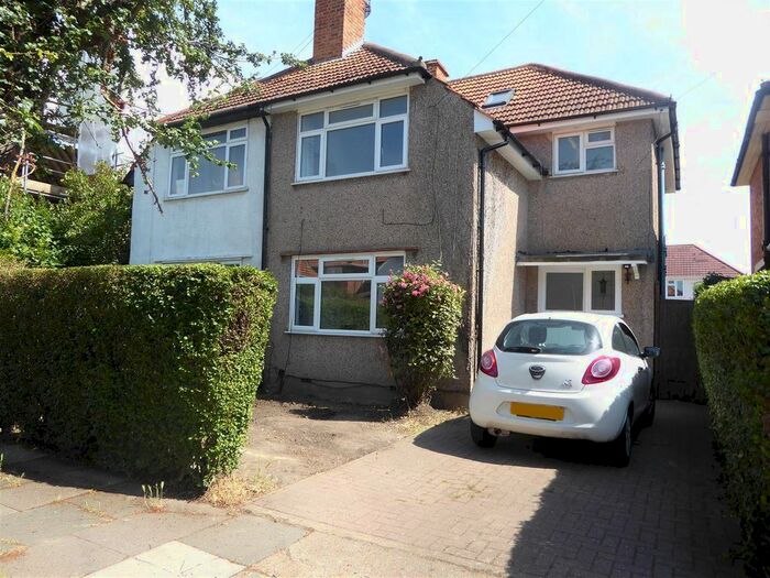 3 Bedroom Semi-Detached House To Rent In Wellington Avenue, Hounslow, TW3
