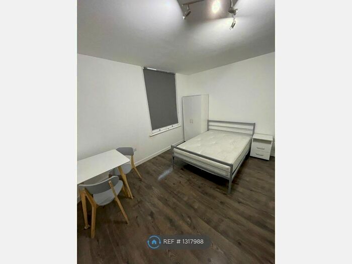 Studio To Rent In Church Road, London E10