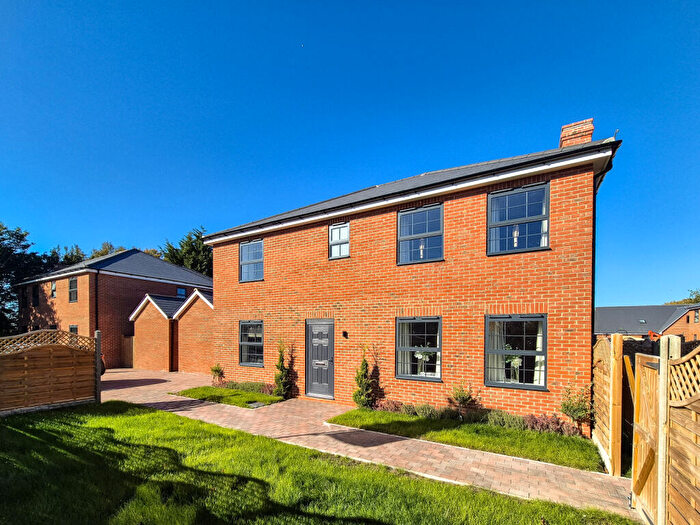 4 Bedroom Detached House To Rent In Sabre Close, Dunmow Road, Felsted, Essex, CM6
