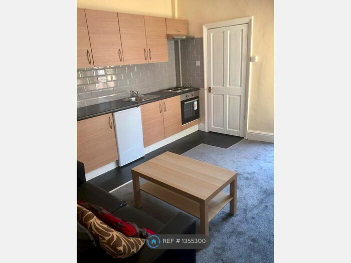 1 Bedroom Flat To Rent In Aston View, Leeds, LS13
