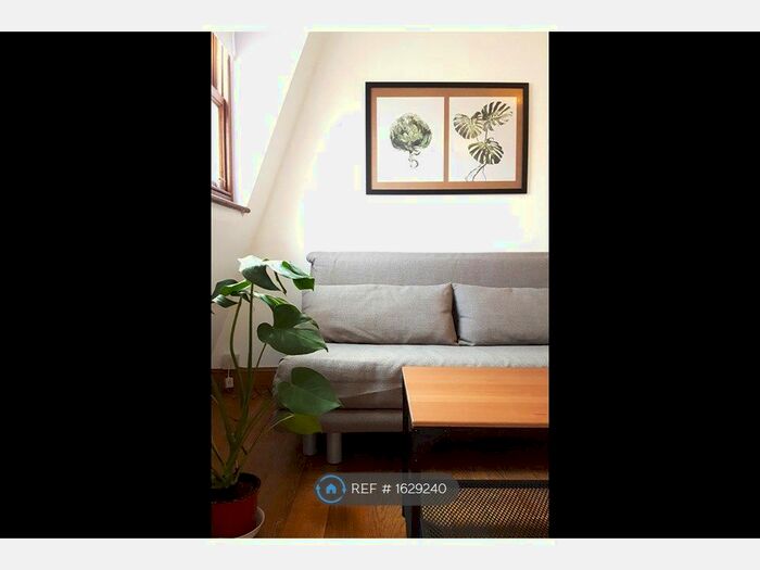 1 Bedroom Flat To Rent In Temple Street, London, E2