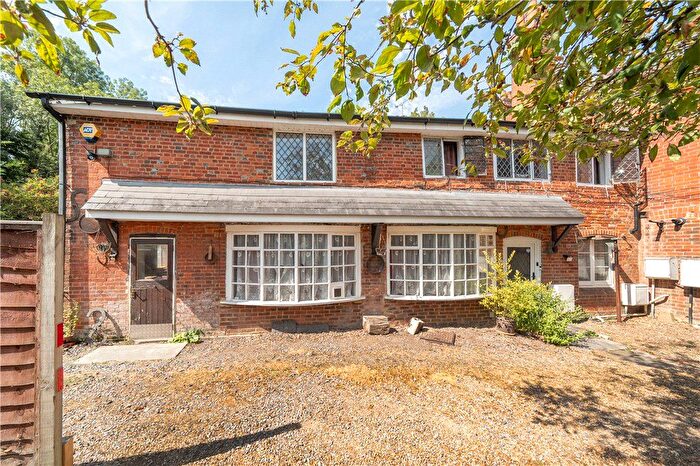 2 Bedroom Semi-Detached House For Sale In Middlebridge Street, Romsey, Hampshire, SO51