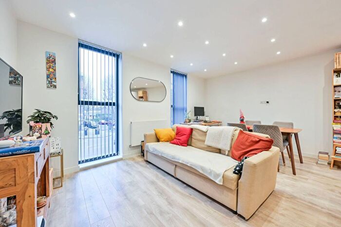 1 Bedroom Flat To Rent In Grange Road, Bermondsey, London, SE1