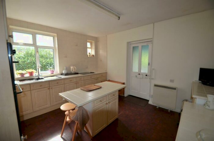 2 Bedroom Detached Bungalow For Sale In Hitchin Lane, Clifton, SG17
