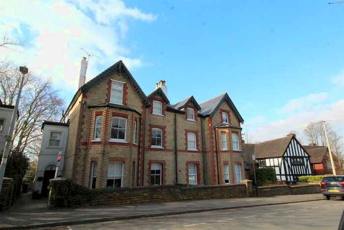 2 Bedroom Flat To Rent In Granville Road, Sevenoaks, TN13
