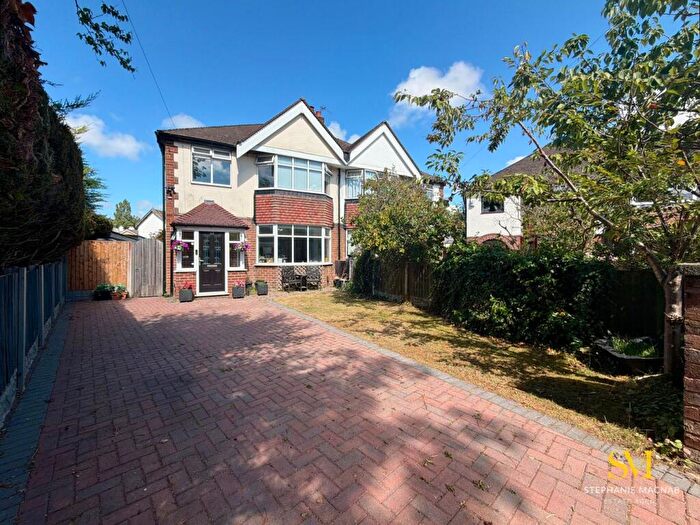 3 Bedroom Semi-Detached House For Sale In Graburn Road, Formby, Liverpool, L37