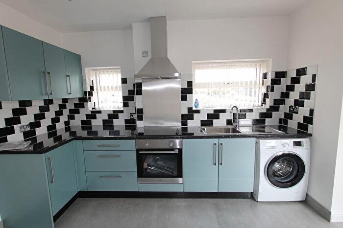 1 Bedroom Apartment To Rent In Thornton Road, Northampton, NN2