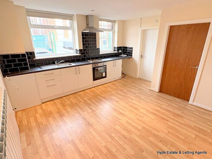 1 Bedroom Flat To Rent In Bury Street, Radcliffe, Manchester, M26