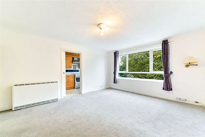1 Bedroom Flat To Rent In Ashburnum Road, Ham, TW10
