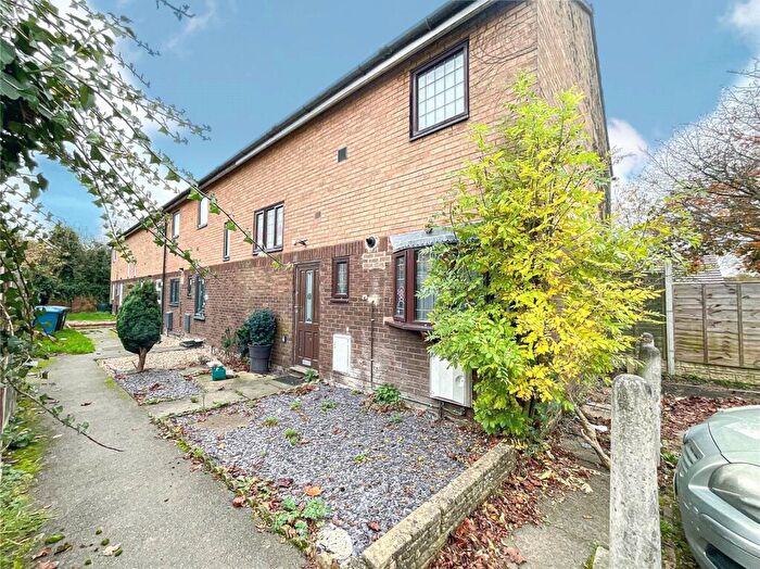 1 Bedroom Apartment To Rent In Eringden, Wilnecote, Tamworth, Staffordshire, B77