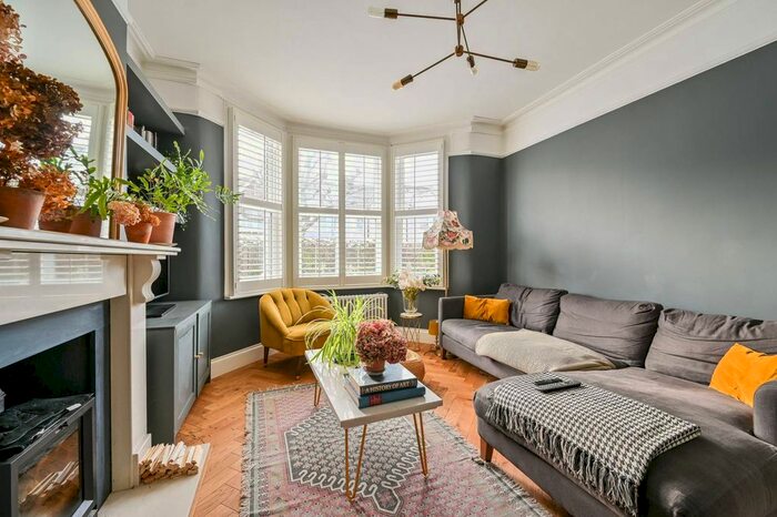 3 Bedroom Terraced House To Rent In Eastwood Street, Streatham, London, SW16