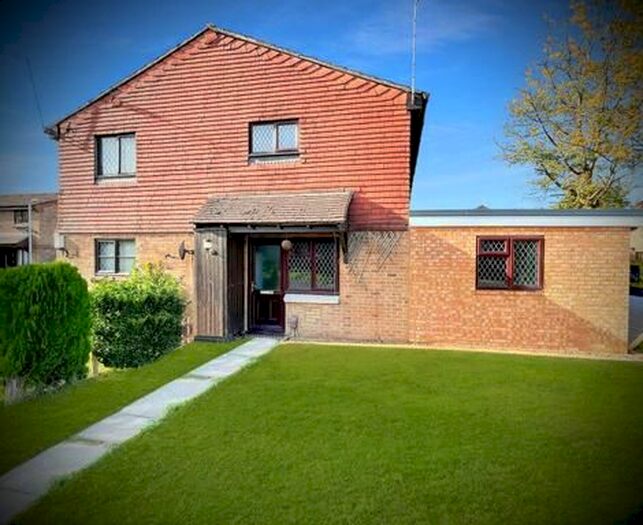 2 Bedroom Terraced House To Rent In Frankswood Avenue, West Drayton UB7