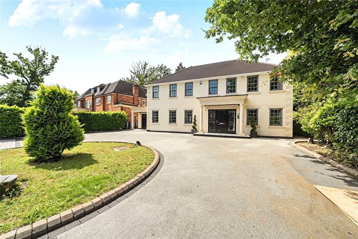 5 Bedroom Detached House For Sale In Birch Mead, Farnborough Park, BR6