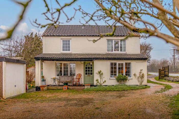 4 Bedroom Detached House For Sale In Main Road, East Heckington, PE20
