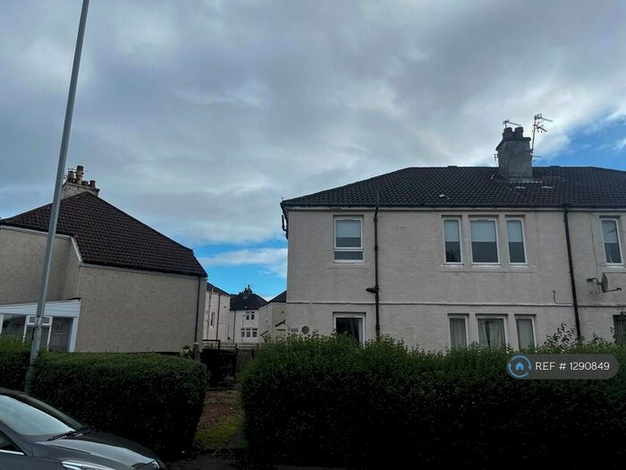 2 Bedroom Flat To Rent In Lochfield Road, Paisley, PA2