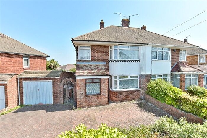 3 Bedroom Semi-detached House For Sale In Leyton Avenue, Darland, Upper Gillingham, Kent, ME7