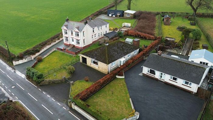 3 Bedroom Detached Bungalow For Sale In Rhydybont, Llanybydder, SA40