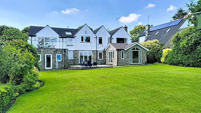 5 Bedroom Detached House For Sale In Hall Drive, Bramhope, Leeds, West Yorkshire, LS16