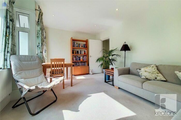 2 Bedroom Flat To Rent In Mornington Street, Camden Town, London, NW1