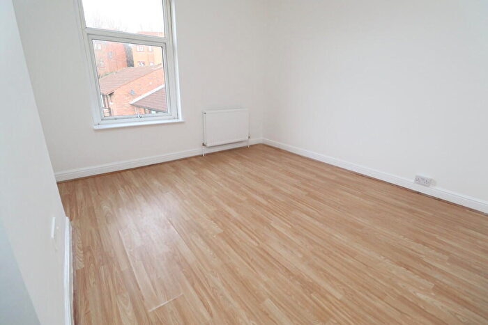 2 Bedroom End Of Terrace House To Rent In Main Street, Mexborough, S64