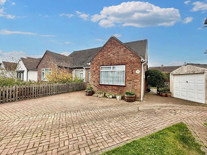 2 Bedroom Semi-Detached Bungalow For Sale In Kevin Close, Billericay, CM11