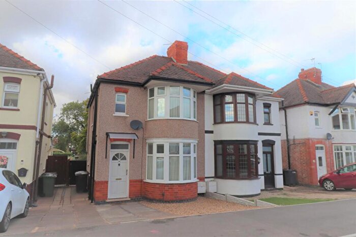 3 Bedroom Semi Detached House To Rent In Ryde Avenue, Nuneaton, Warwickshire, CV10