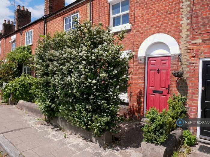 2 Bedroom Terraced House To Rent In Rockstone Lane, Southampton, SO14