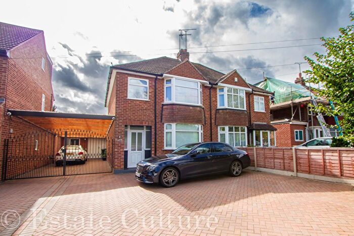 3 Bedroom Semi-Detached House To Rent In Kenpas Highway, Coventry, CV3