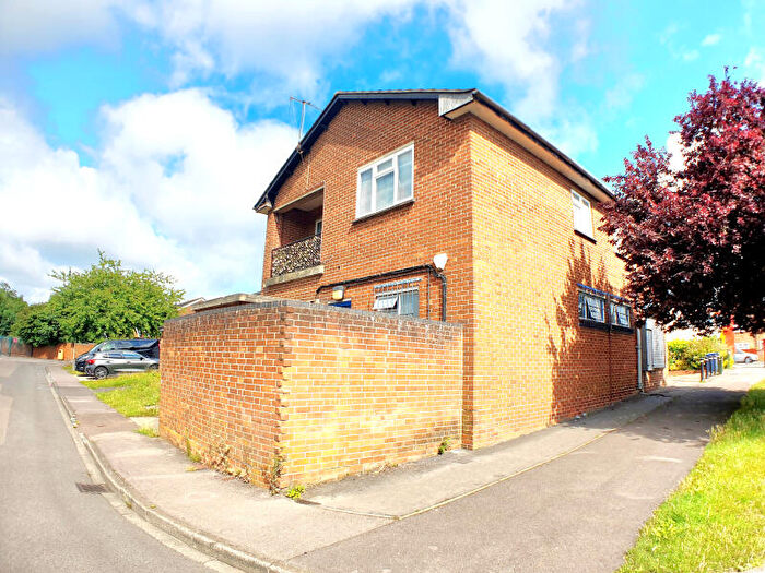 4 Bedroom Flat To Rent In Horspath Road **Available In August **, OX4