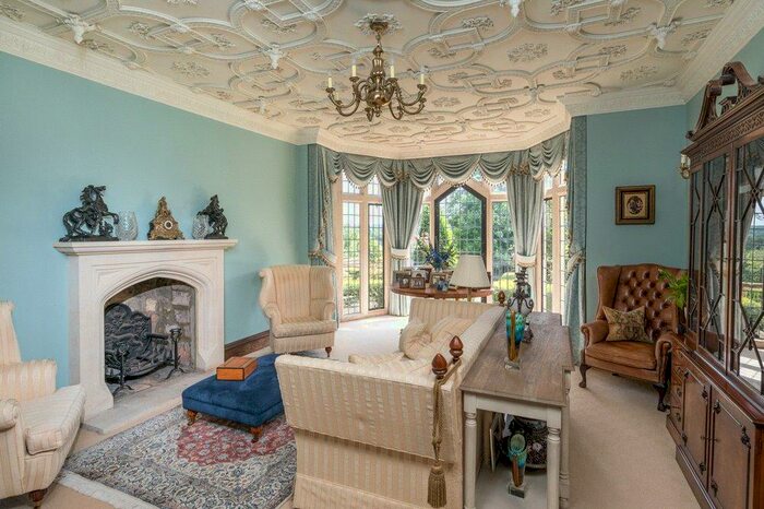 5 Bedroom Detached House For Sale In Charlcombe, Bath, BA1
