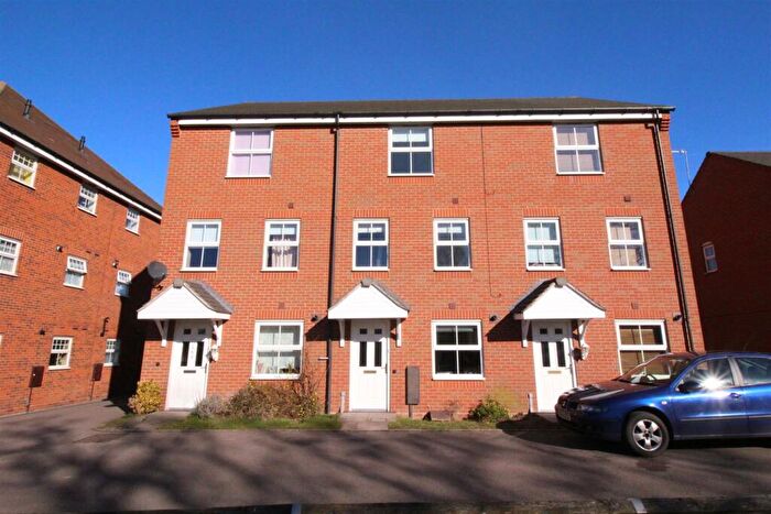 4 Bedroom Terraced House To Rent In Hillmorton, CV22