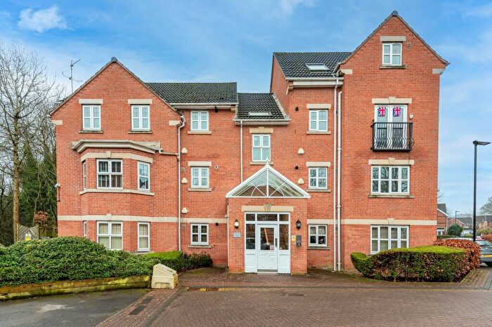 3 Bedroom Flat For Sale In Pickard Drive, Sheffield, S13