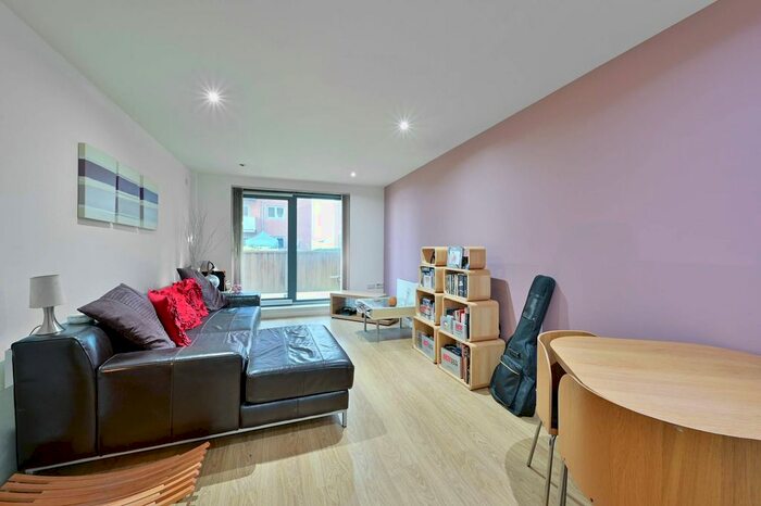1 Bedroom Flat To Rent In Chapter Way, Colliers Wood, London, SW19