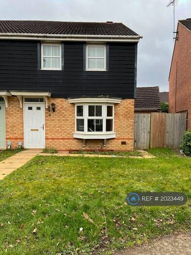 3 Bedroom Semi-Detached House To Rent In Ivy Walk, Hatfield, AL10