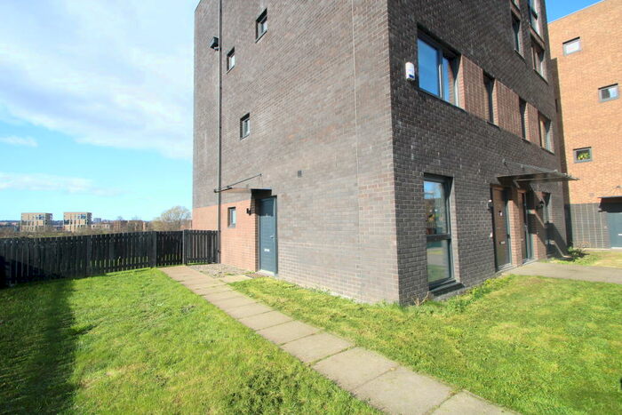 1 Bedroom Apartment To Rent In Manchester Place, Glasgow, G40