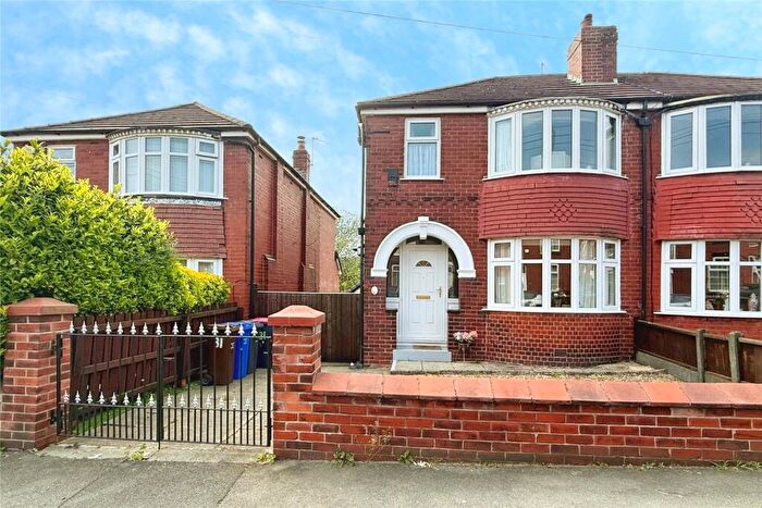 3 Bedroom Semi-Detached House For Sale In Entwisle Street, Wardley, Swinton, Manchester, M27