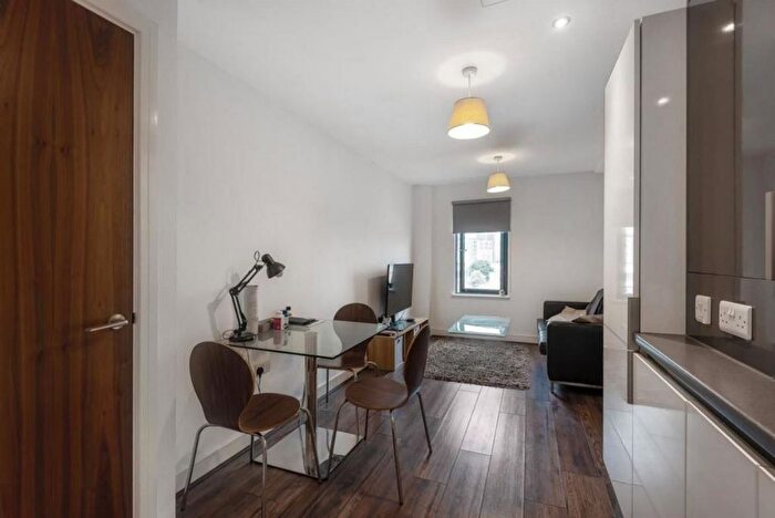 1 Bedroom Flat To Rent In Victory Parade, London, SE18