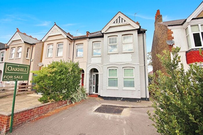 2 Bedroom Flat For Sale In London Road, Isleworth, TW7